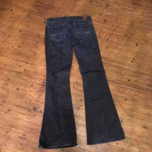 AEO real flare dark wash size 2 jeans - Picture 3 of 5